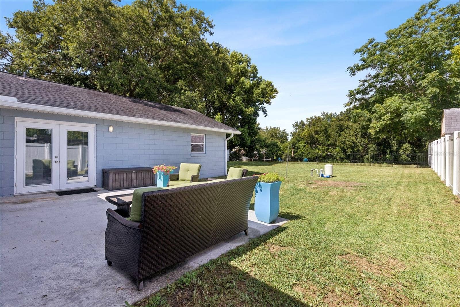 27821 LOIS DRIVE, Tavares, FL 32778 27821 LOIS DRIVE, Tavares, FL 32778