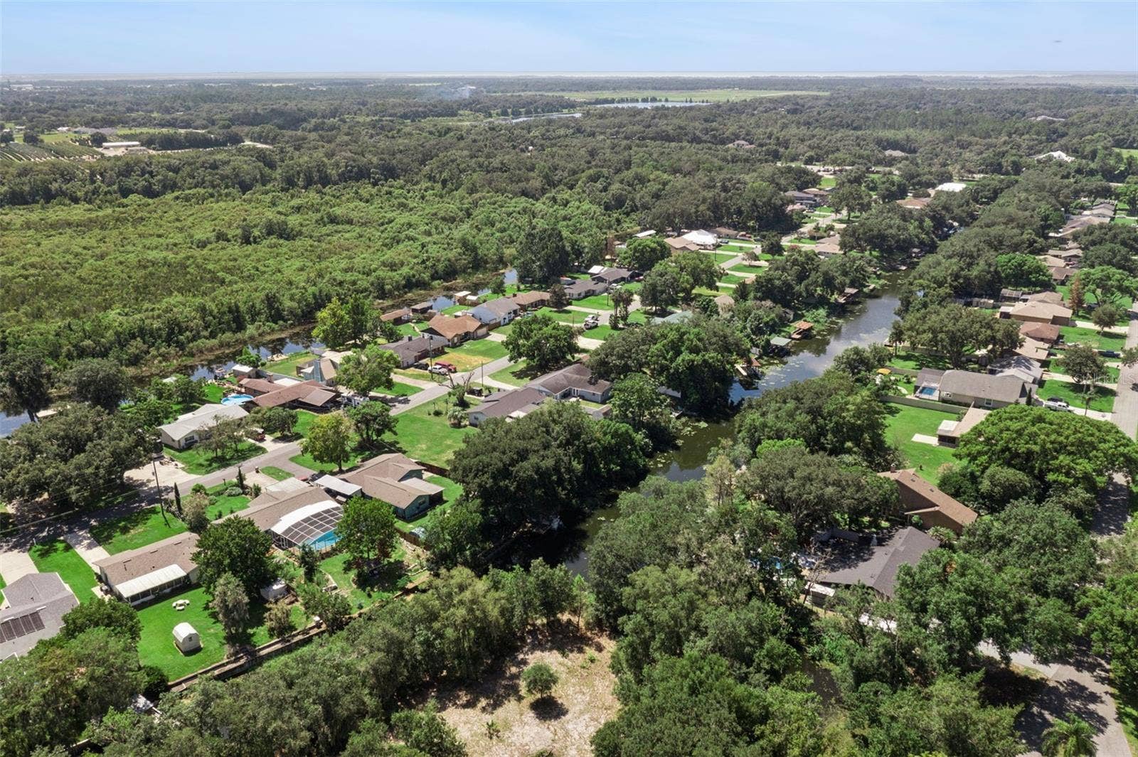 27821 LOIS DRIVE, Tavares, FL 32778 27821 LOIS DRIVE, Tavares, FL 32778