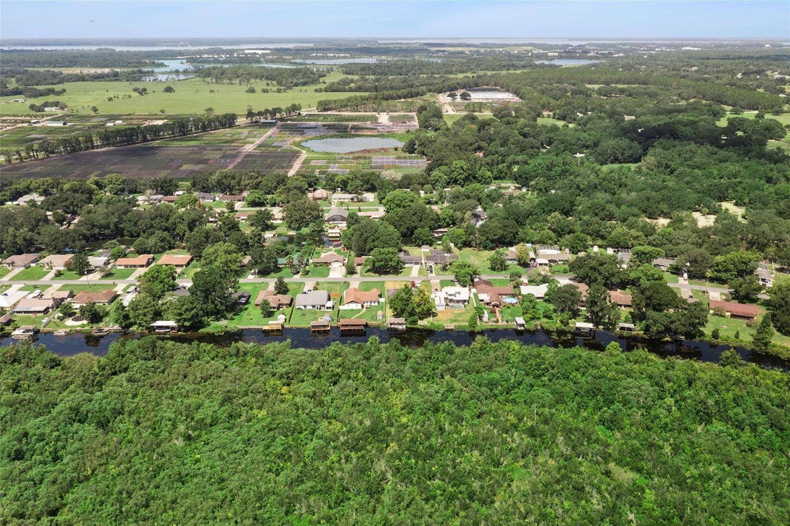 27821 LOIS DRIVE, Tavares, FL 32778 27821 LOIS DRIVE, Tavares, FL 32778