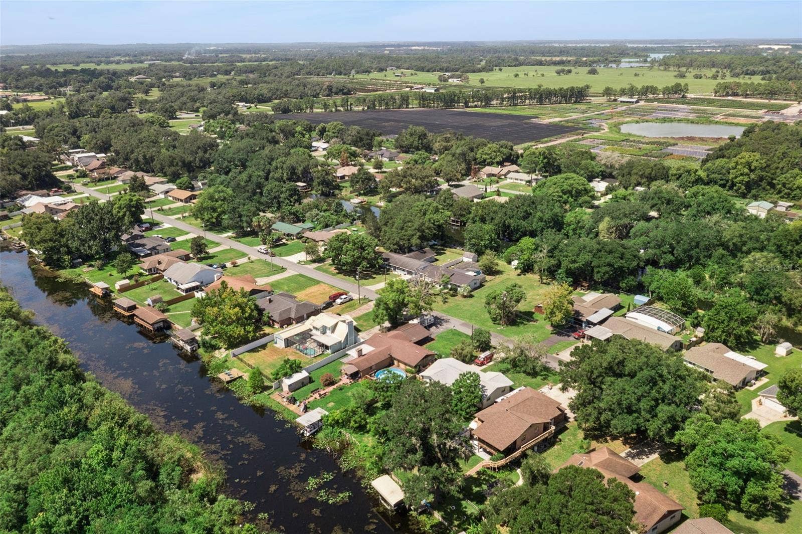 27821 LOIS DRIVE, Tavares, FL 32778 27821 LOIS DRIVE, Tavares, FL 32778