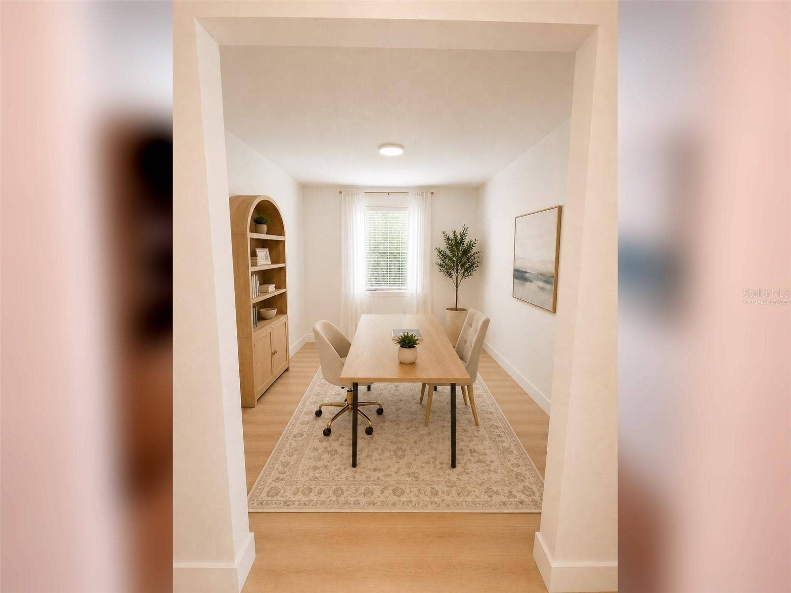 14048 LARKSPUR LAKE DRIVE, Winter Garden, FL 34787 14048 Larkspur Lake Dr - Spacious open flex room, ideal for a formal dining room, home office, or additional living space. Virtually staged.