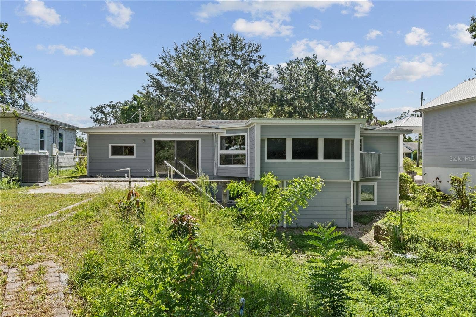 932 N HYER AVENUE, Orlando, FL 32803 932 N HYER AVENUE, Orlando, FL 32803