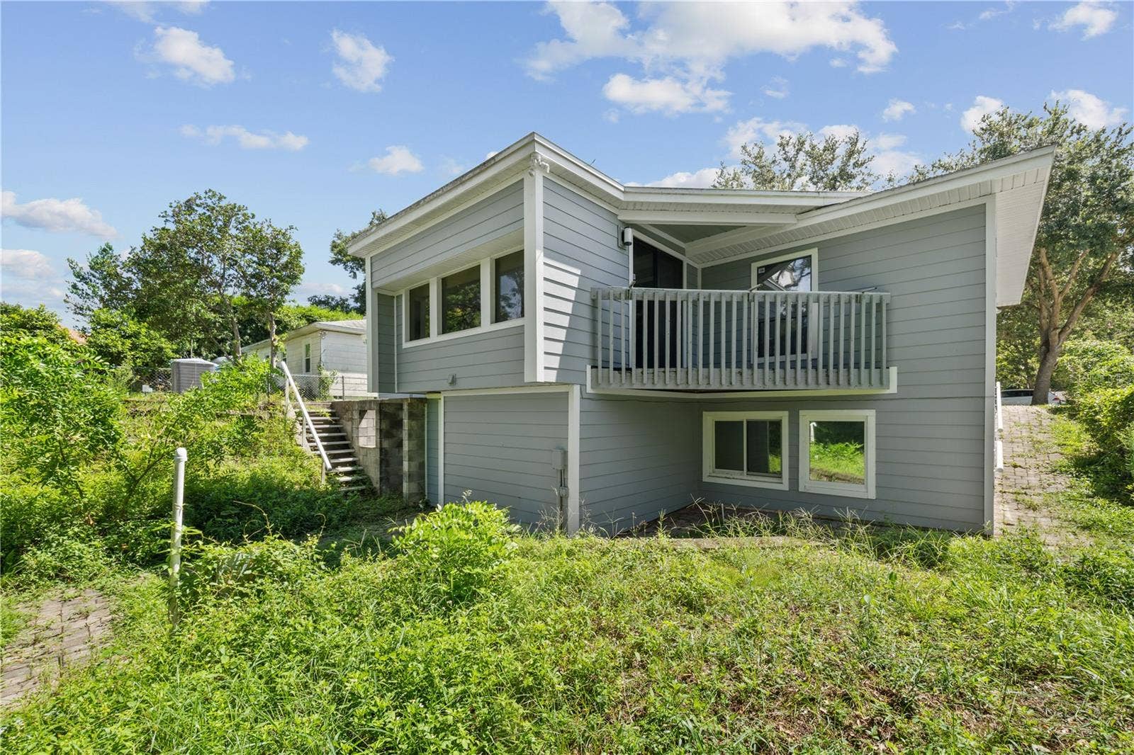 932 N HYER AVENUE, Orlando, FL 32803 932 N HYER AVENUE, Orlando, FL 32803