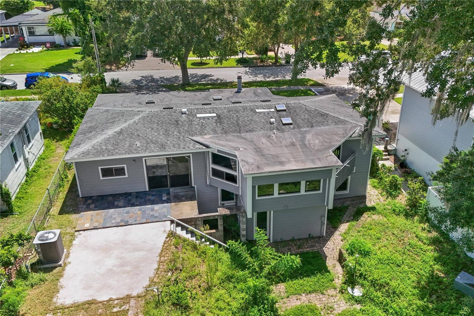 932 N HYER AVENUE, Orlando, FL 32803 932 N HYER AVENUE, Orlando, FL 32803