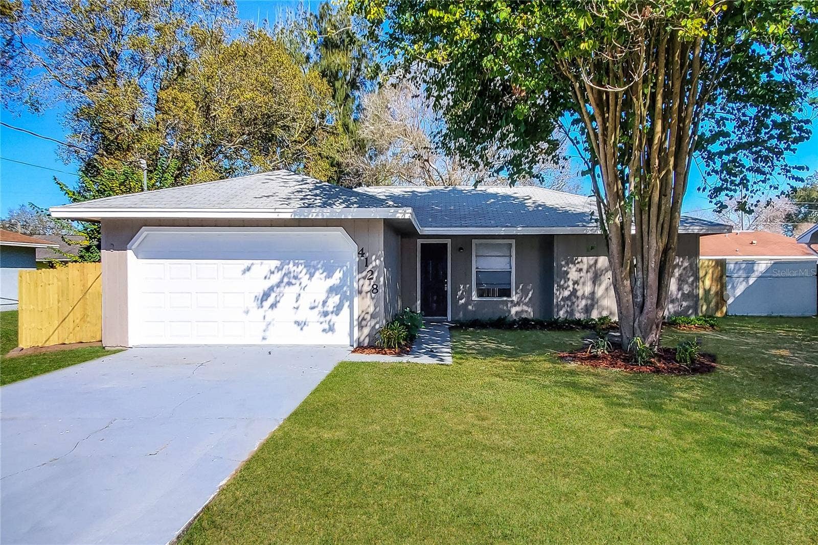 Lakeland, FL 33813 Lakeland, FL 33813