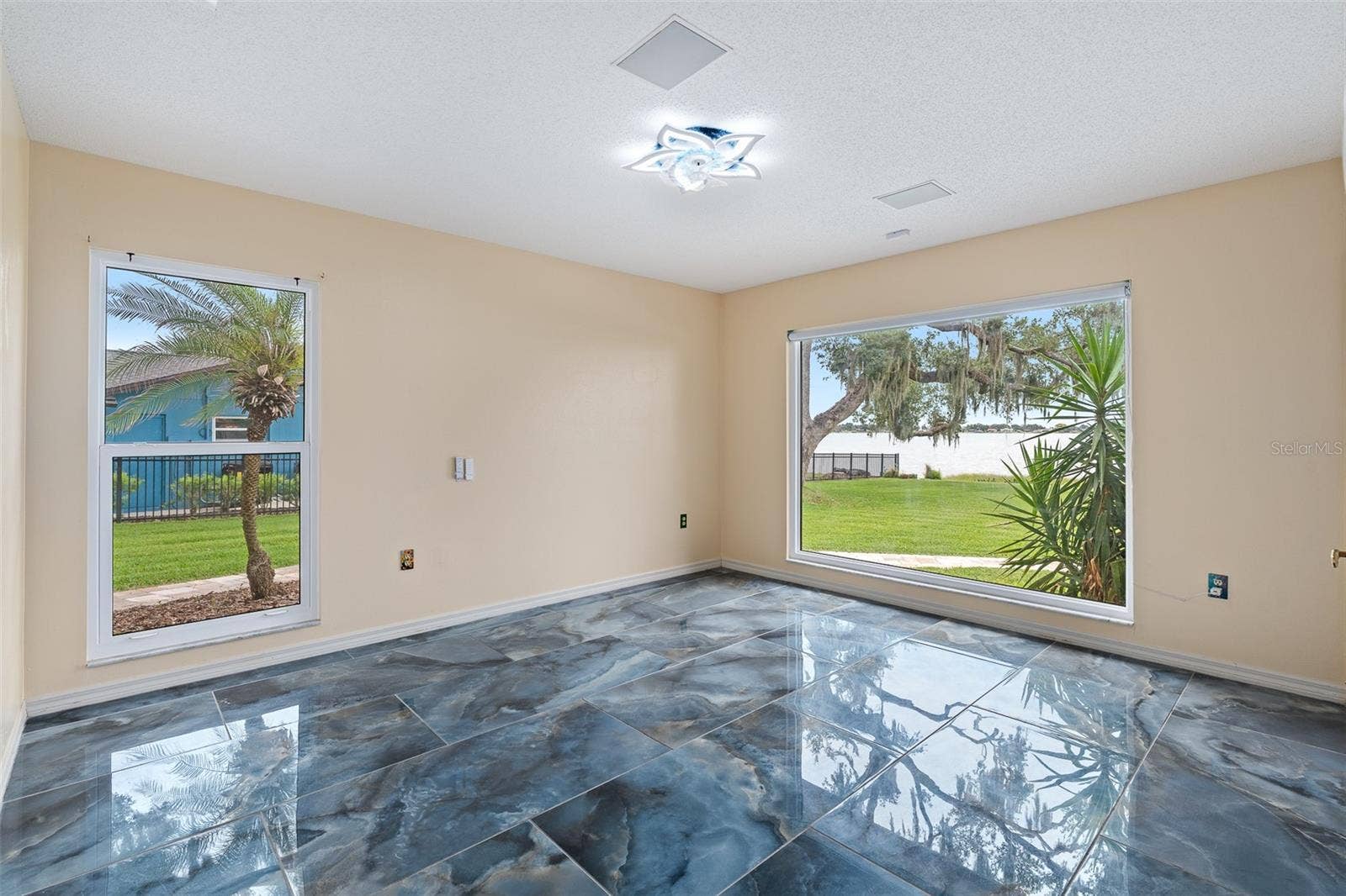 1412 MOSSWOOD DR, Leesburg, FL 34748