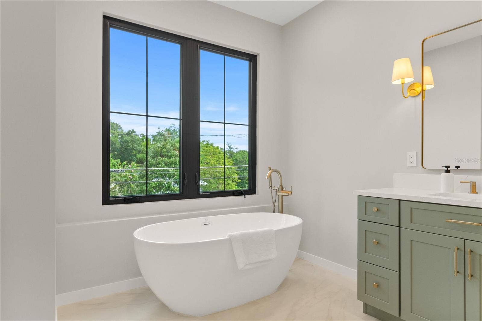 516 CLAYTON STREET, Orlando, FL 32804 516 CLAYTON STREET, Orlando, FL 32804