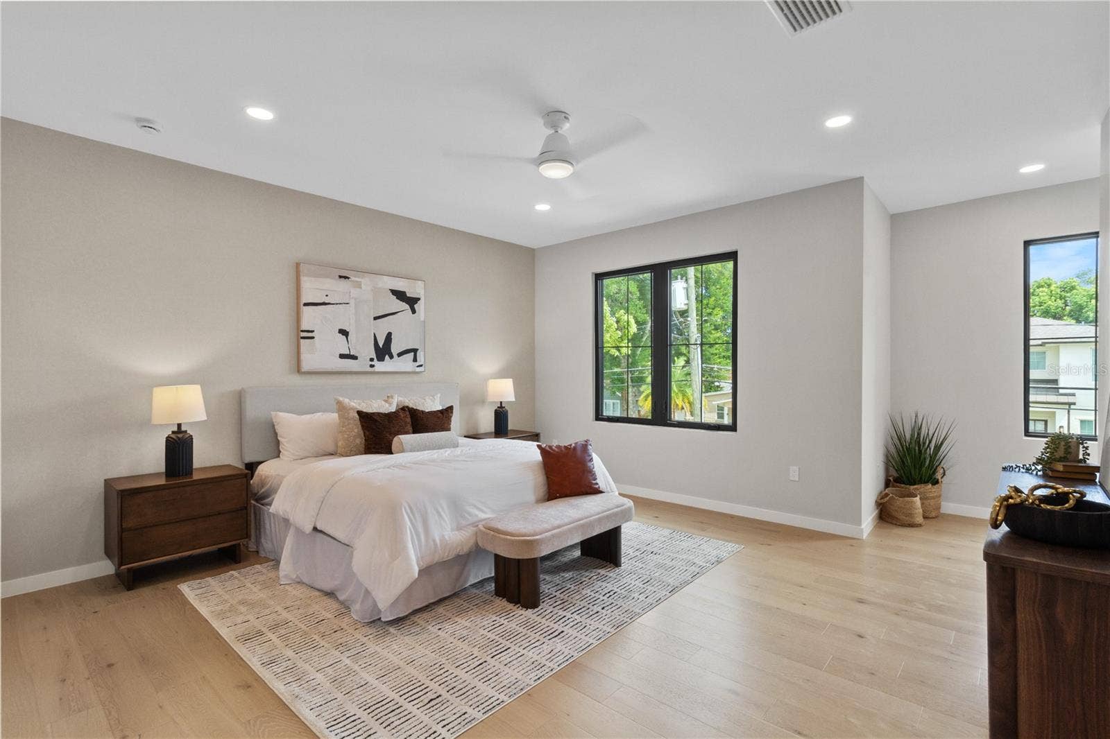516 CLAYTON STREET, Orlando, FL 32804 516 CLAYTON STREET, Orlando, FL 32804