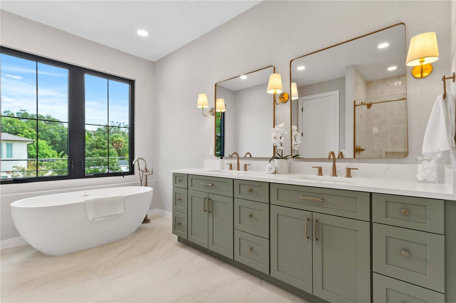 516 CLAYTON STREET, Orlando, FL 32804 516 CLAYTON STREET, Orlando, FL 32804