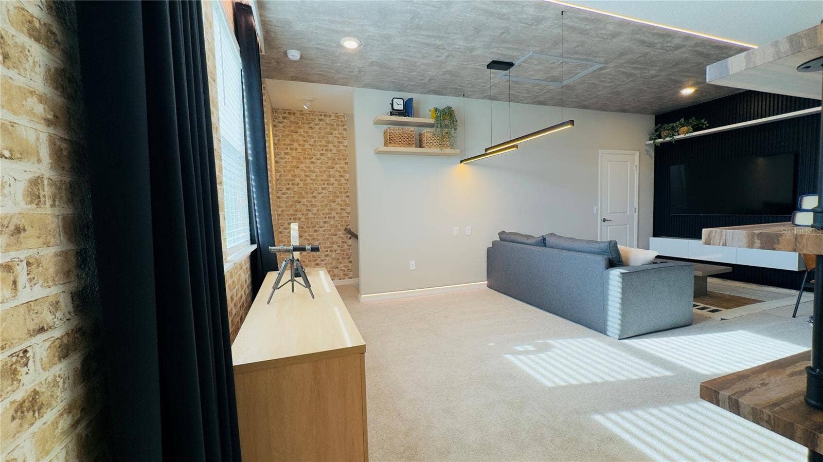 16192 HONEY HARVEST STREET, Winter Garden, FL 34787 Independent studio above the garage