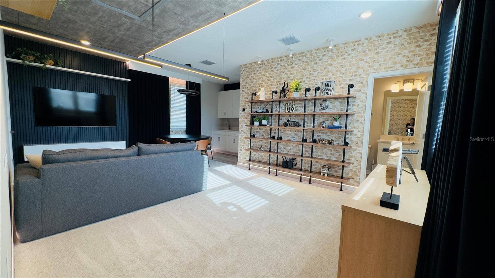 16192 HONEY HARVEST STREET, Winter Garden, FL 34787 Independent studio above the garage