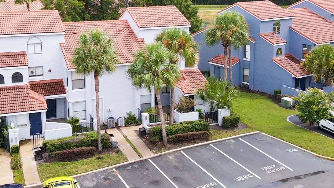 4836 MARKS TERRACE, #394, Orlando, FL 32811 4836 MARKS TERRACE, #394, Orlando, FL 32811