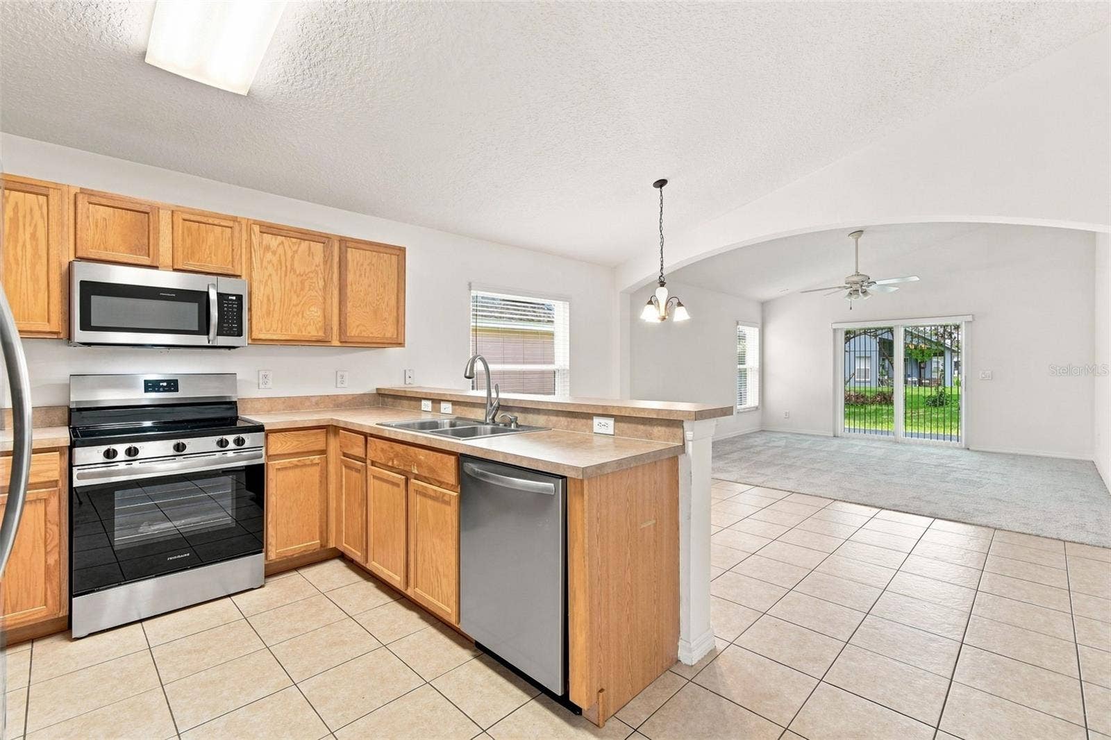 1151 BEECH GROVE WAY, Orlando, FL 32828 Open Concept Floor Plan