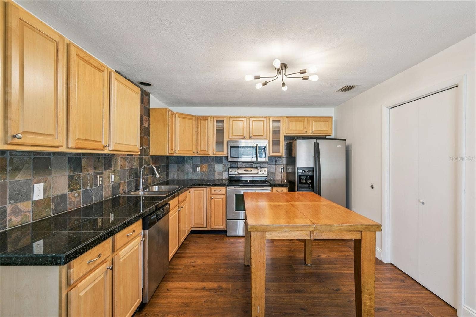 1652 BERKSHIRE AVENUE, Winter Park, FL 32789 Kitchen