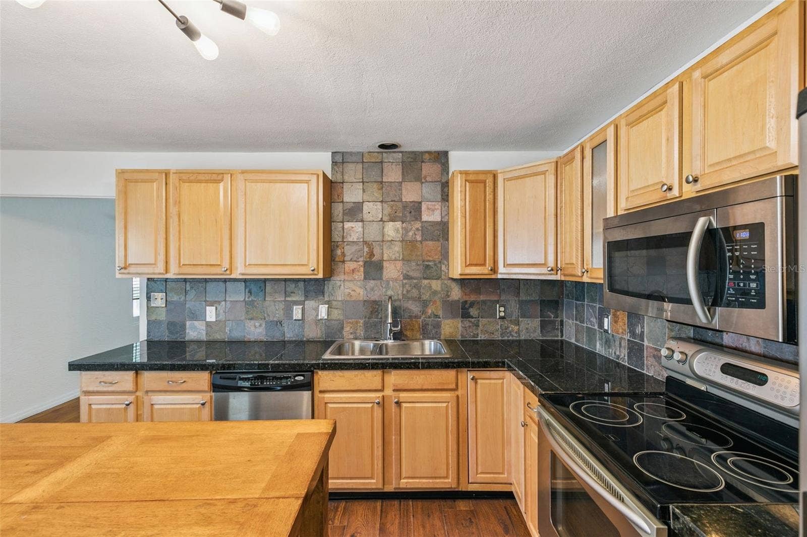 1652 BERKSHIRE AVENUE, Winter Park, FL 32789 Kitchen