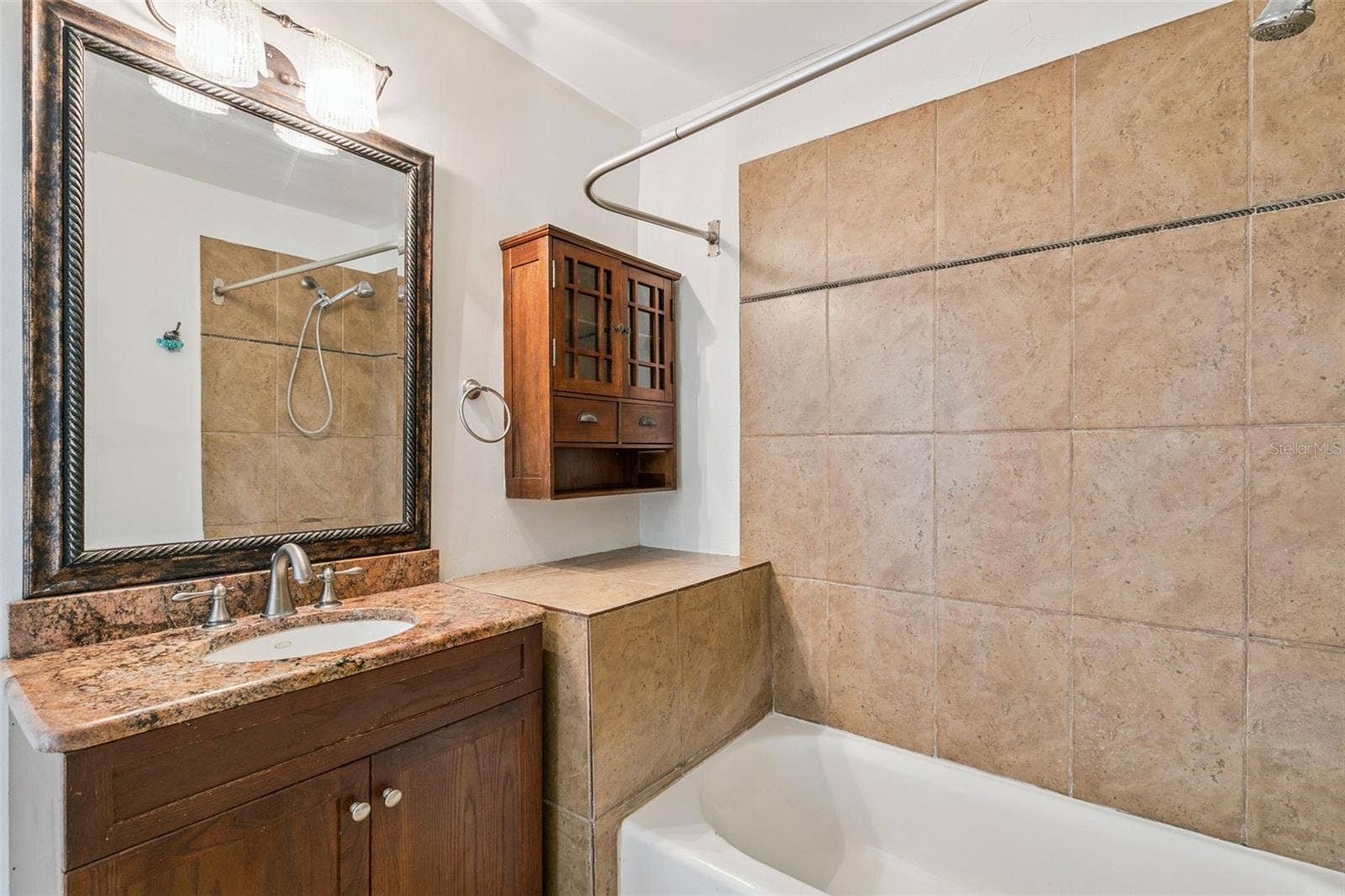 1652 BERKSHIRE AVENUE, Winter Park, FL 32789 Full Bath