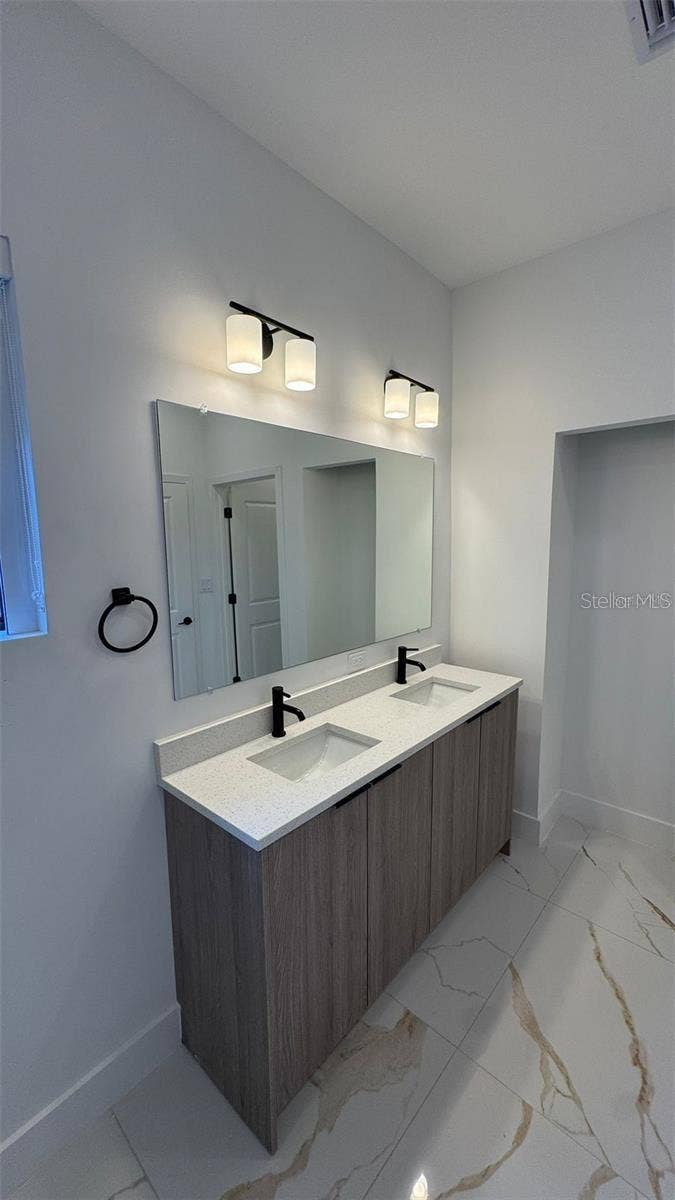 6390 CHORUS DRIVE, Mascotte, FL 34753