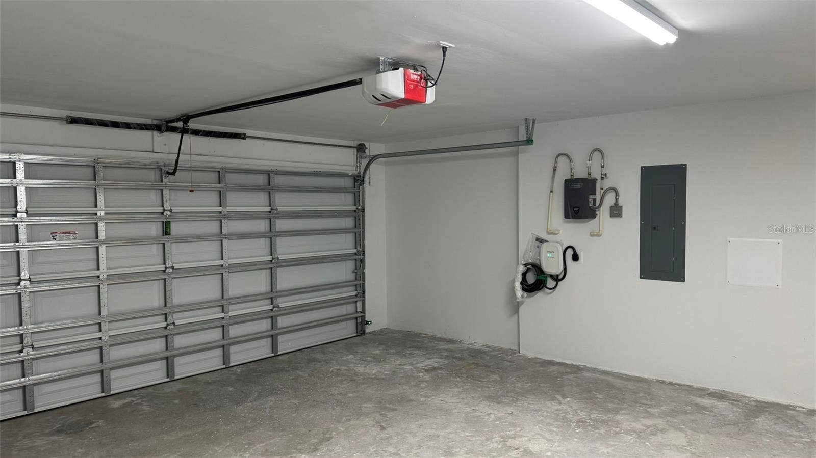 6390 CHORUS DRIVE, Mascotte, FL 34753