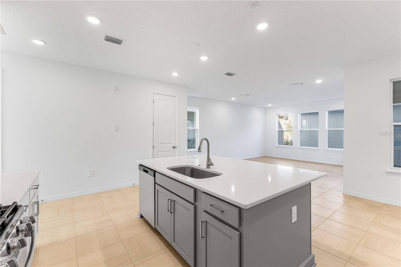 15154 ALDER CHASE ALLEY, Winter Garden, FL 34787 15154 ALDER CHASE ALLEY, Winter Garden, FL 34787