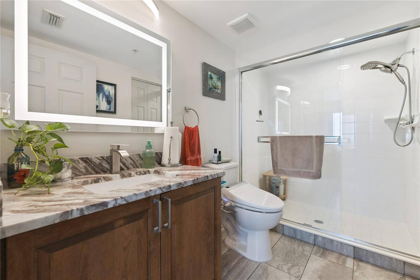 2055 S ATLANTIC AVENUE, #705, Daytona Beach Shores, FL 32118 Ocean Guest Bath