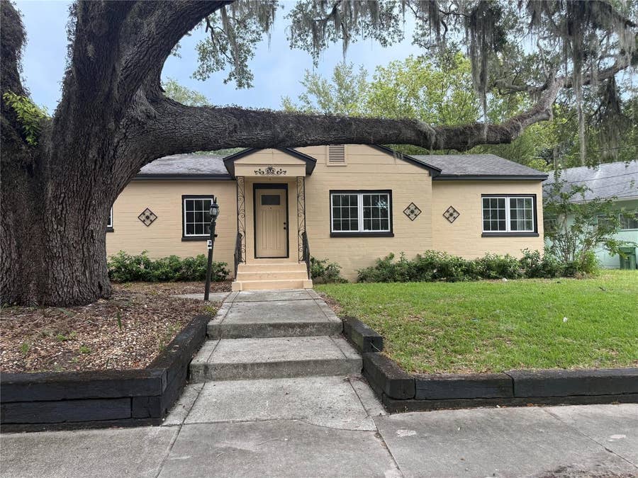 Property photo for 1200 SUNSHINE AVENUE, Leesburg, FL