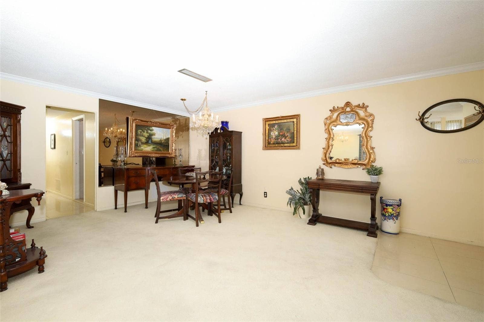 311 E MORSE BOULEVARD, #4-5, Winter Park, FL 32789 Spacious Foyer & dining room