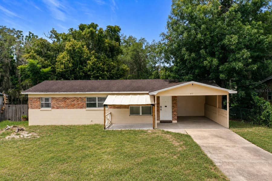 Property photo for 1405 PEMBROOK DRIVE, Leesburg, FL