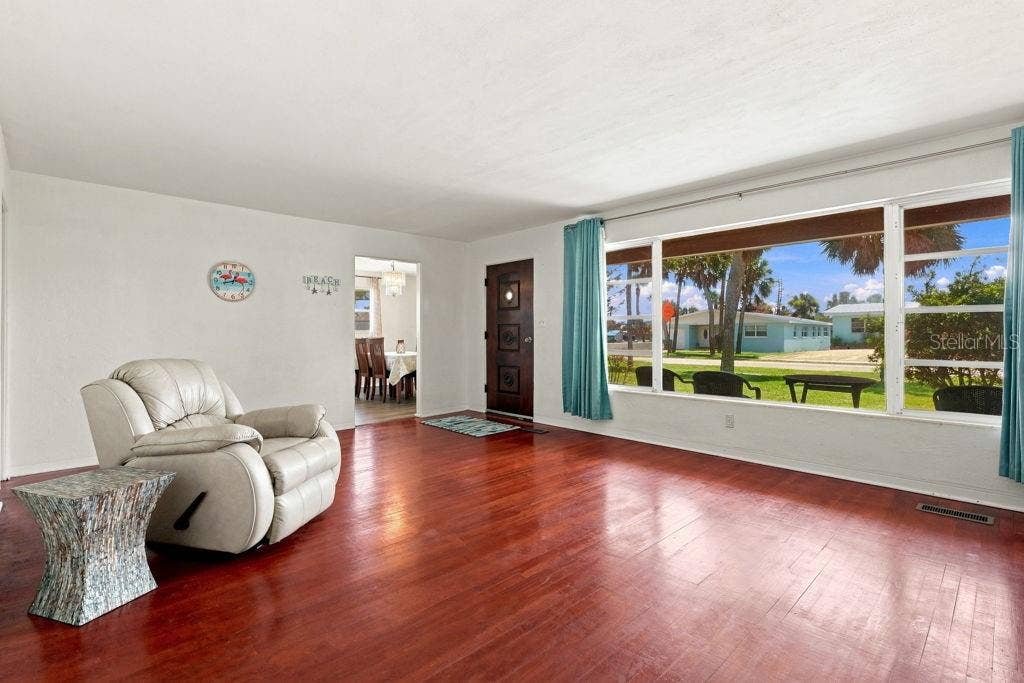 379 MORNINGSIDE AVENUE, Daytona Beach, FL 32118 379 MORNINGSIDE AVENUE, Daytona Beach, FL 32118