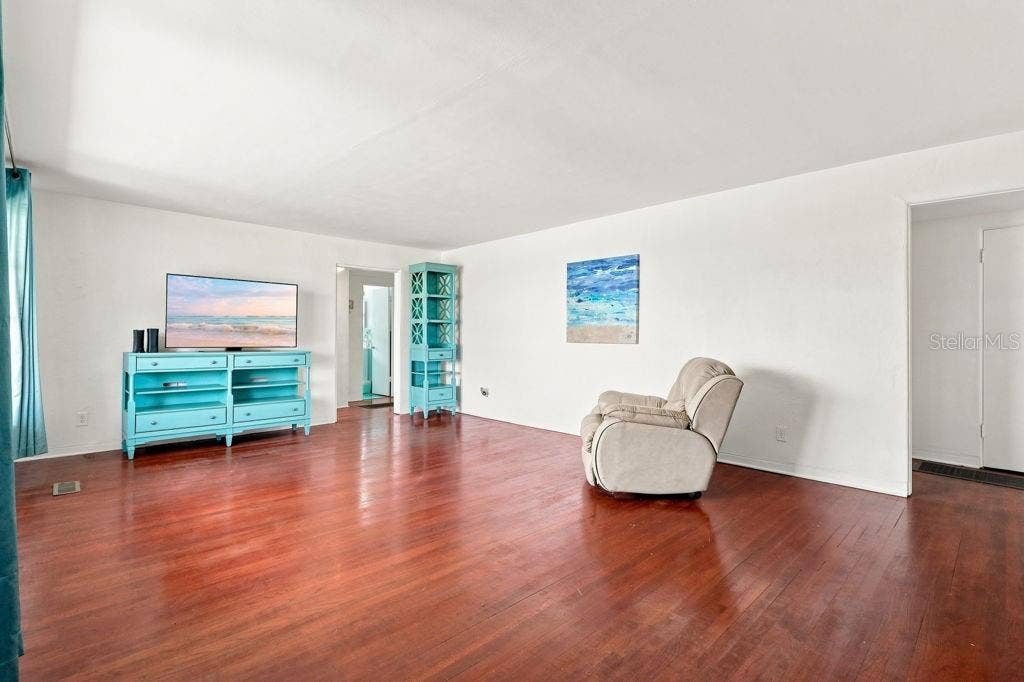 379 MORNINGSIDE AVENUE, Daytona Beach, FL 32118 379 MORNINGSIDE AVENUE, Daytona Beach, FL 32118