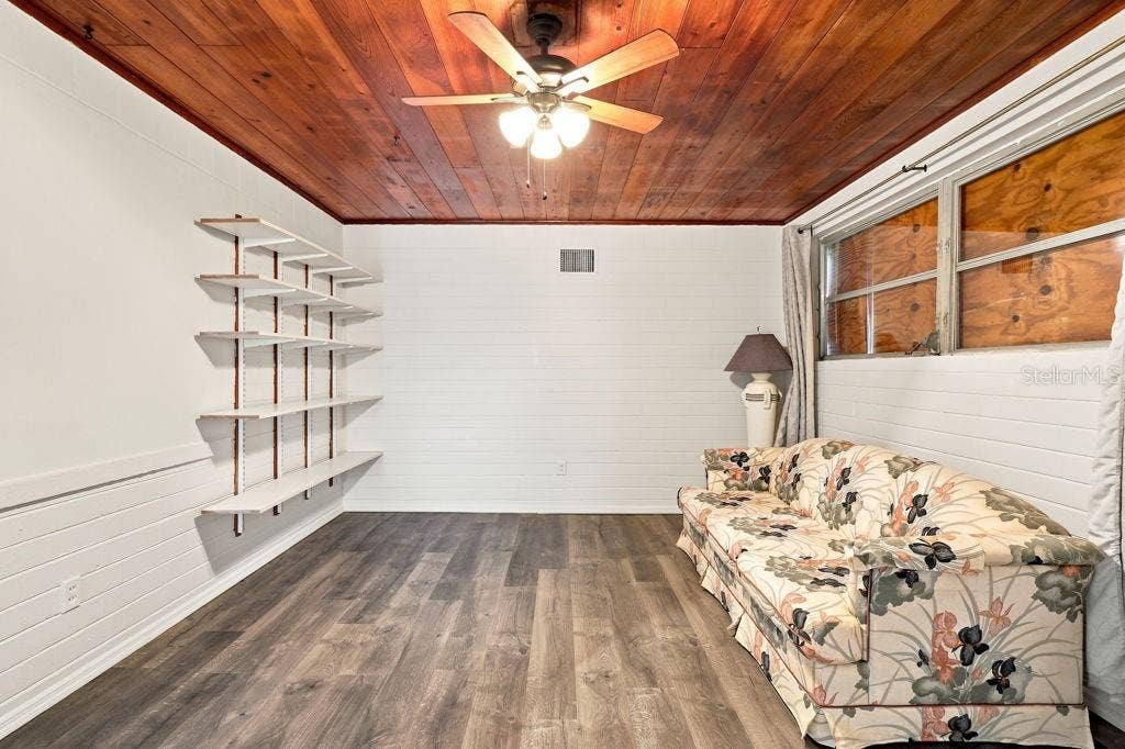 379 MORNINGSIDE AVENUE, Daytona Beach, FL 32118 Sitting room/ or Bedroom 4