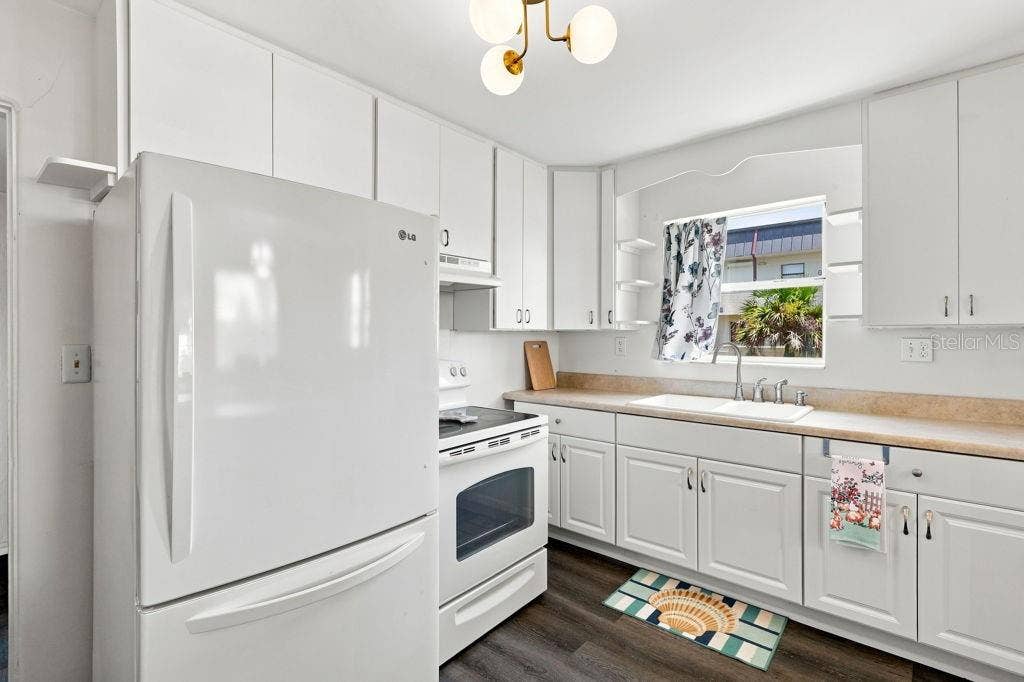 379 MORNINGSIDE AVENUE, Daytona Beach, FL 32118 379 MORNINGSIDE AVENUE, Daytona Beach, FL 32118