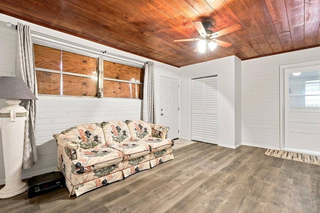 379 MORNINGSIDE AVENUE, Daytona Beach, FL 32118 379 MORNINGSIDE AVENUE, Daytona Beach, FL 32118