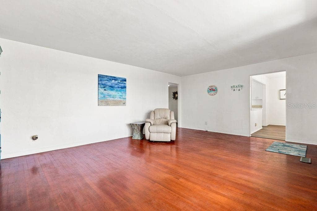 379 MORNINGSIDE AVENUE, Daytona Beach, FL 32118 379 MORNINGSIDE AVENUE, Daytona Beach, FL 32118