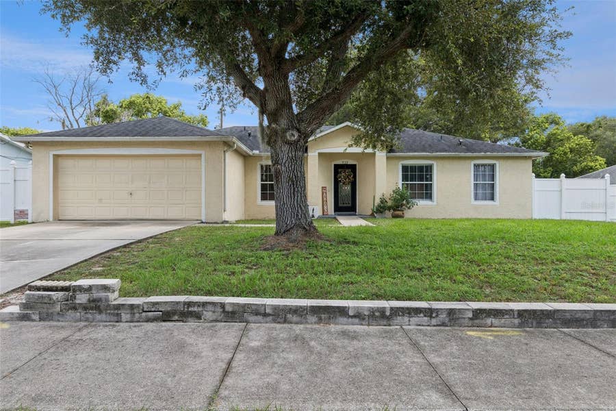 Property photo for 939 CLOVERLEAF BOULEVARD, Deltona, FL