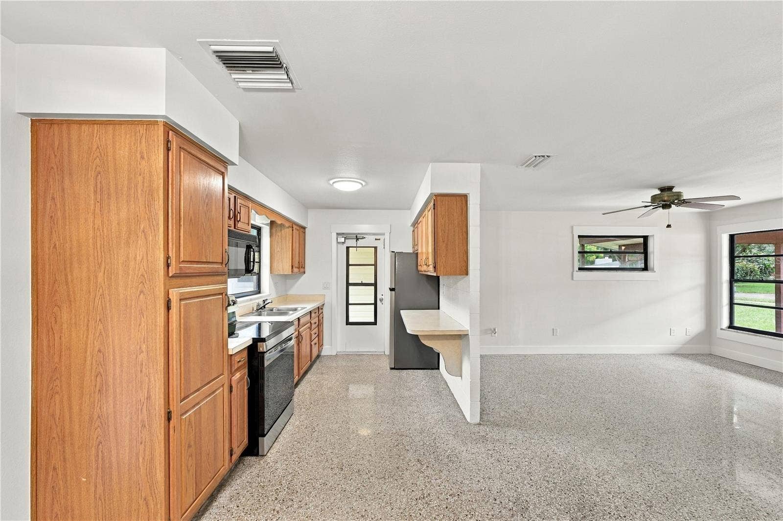 107 OAK STREET, Altamonte Springs, FL 32714