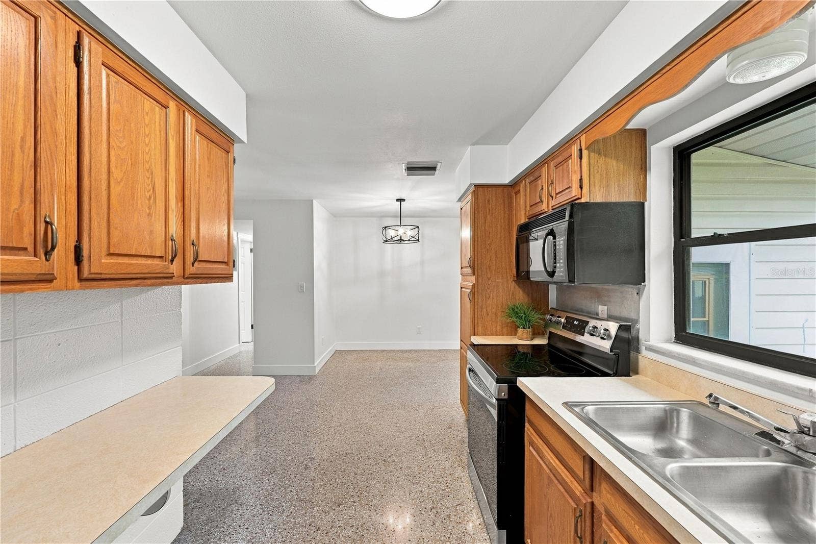 107 OAK STREET, Altamonte Springs, FL 32714