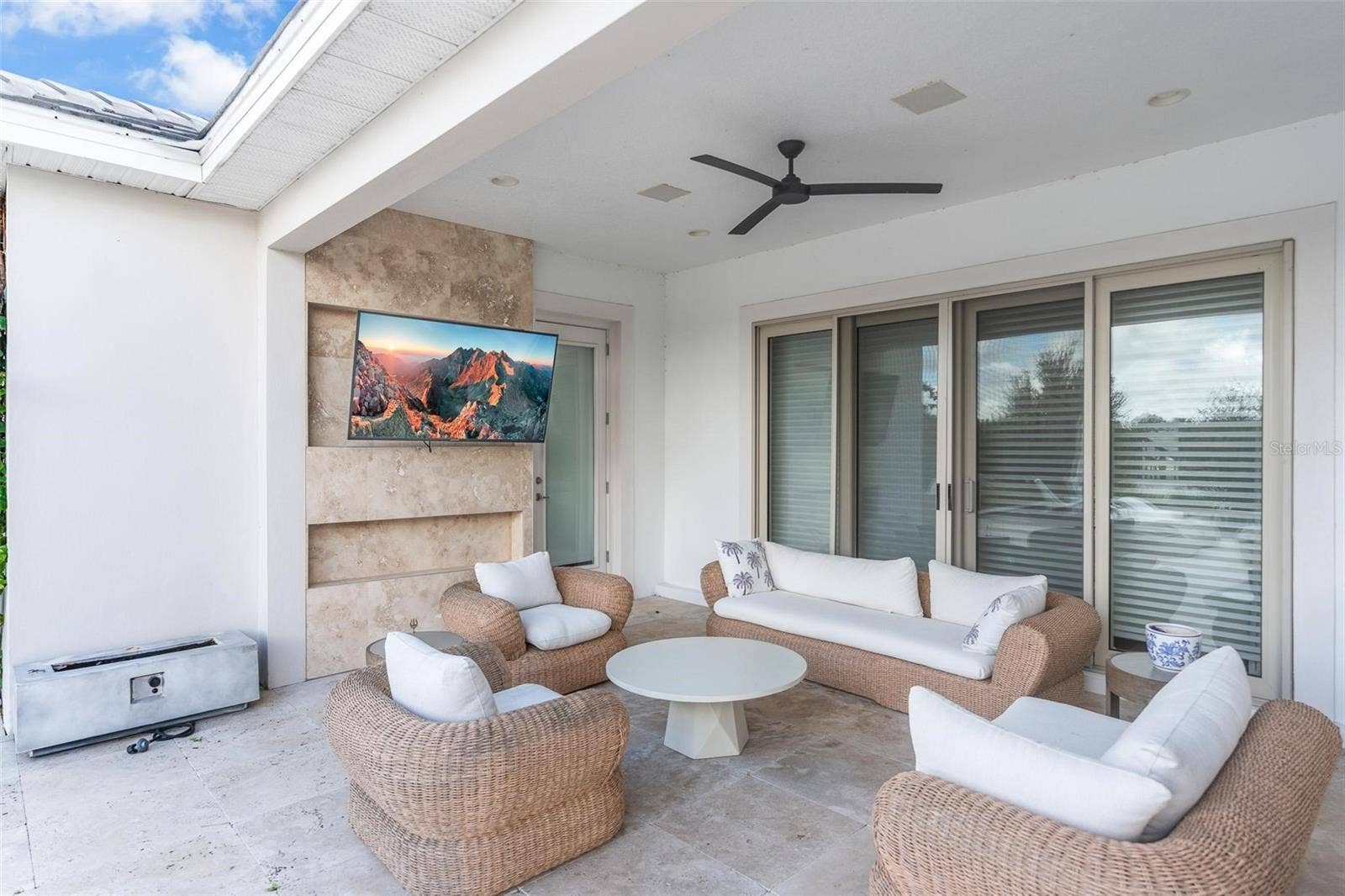 15675 PANTHER LAKE DRIVE, Winter Garden, FL 34787 15675 PANTHER LAKE DRIVE, Winter Garden, FL 34787