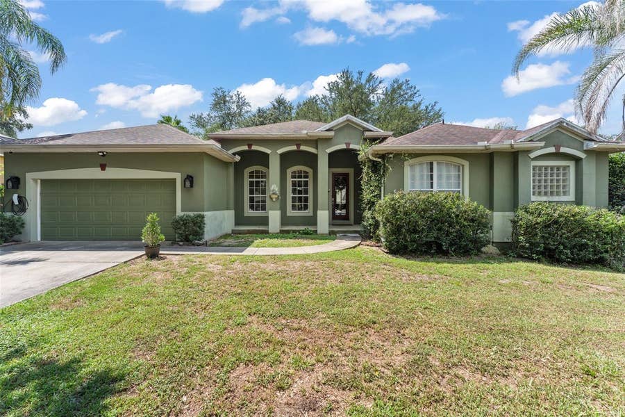 Property photo for 428 SHADY PINE COURT, Minneola, FL