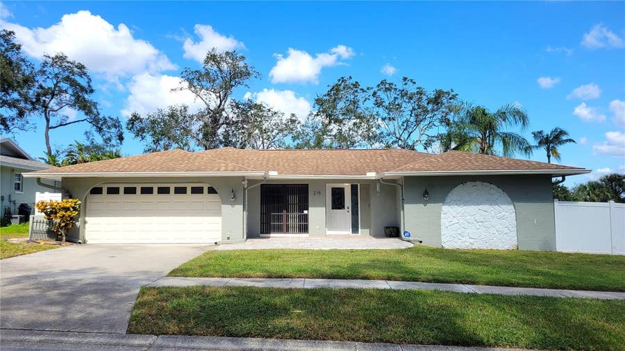Property photo for 215 MEADOWCROSS DRIVE, Safety Harbor, FL