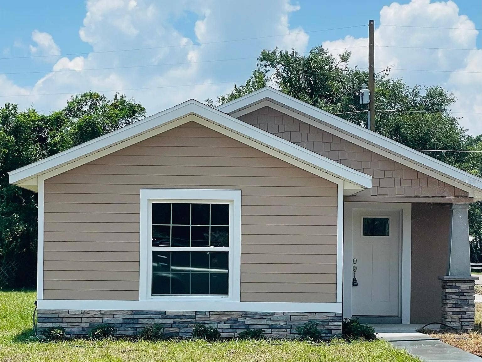 * 202 W IDLEWILD AVE & 506 FAHNSTOCK ST, Eustis, FL 32726 * 202 W IDLEWILD AVE & 506 FAHNSTOCK ST, Eustis, FL 32726