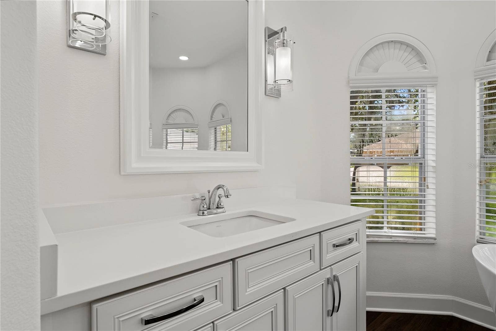 2710 REGAL PINE TRAIL, Oviedo, FL 32766 2710 REGAL PINE TRAIL, Oviedo, FL 32766