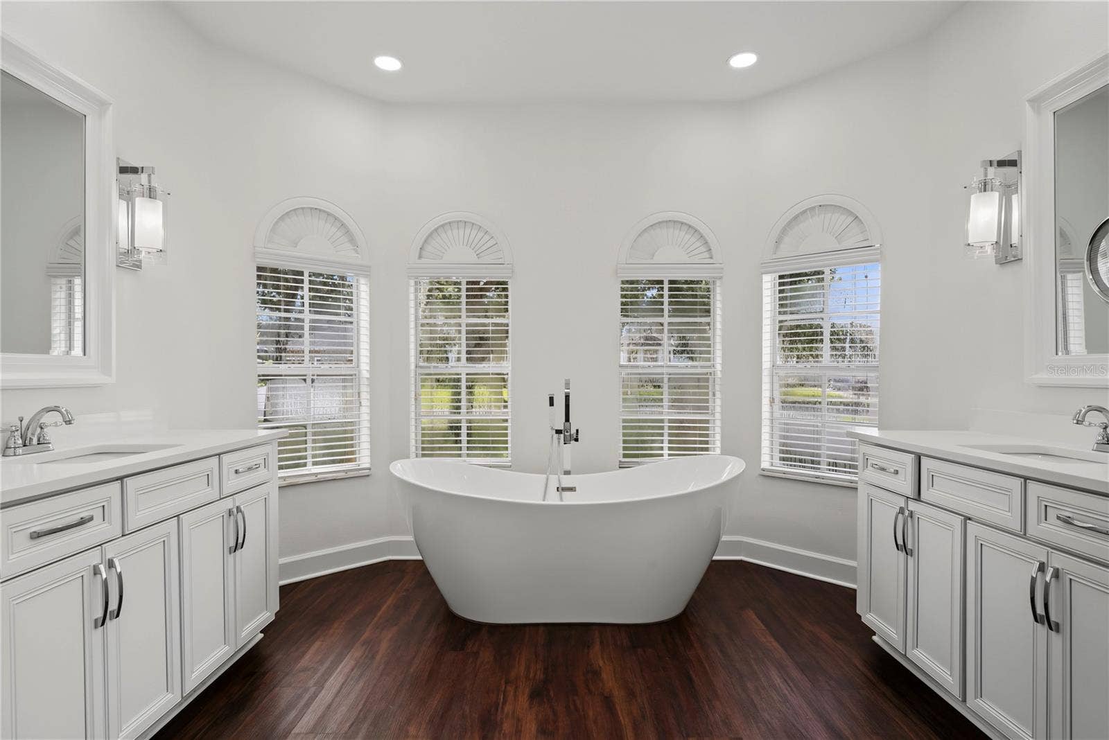 2710 REGAL PINE TRAIL, Oviedo, FL 32766 2710 REGAL PINE TRAIL, Oviedo, FL 32766