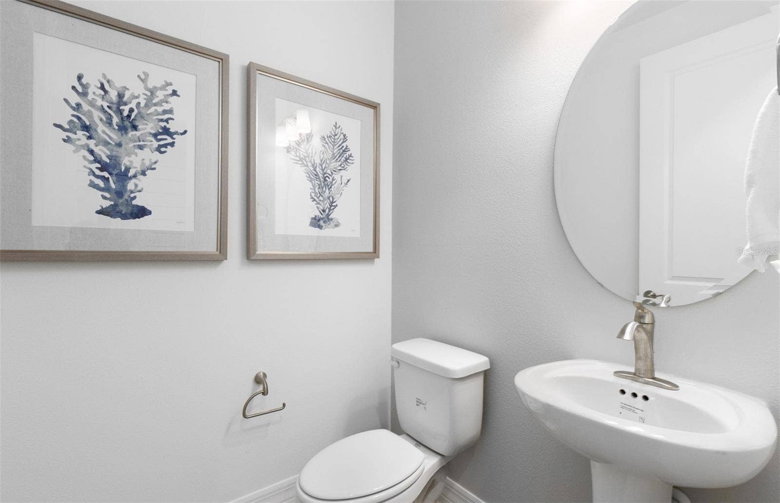 Model Home Design Only. Pictures and furnishings are for illustrative purposes only. Elevations, colors and options may vary. Furniture is for model home staging only.