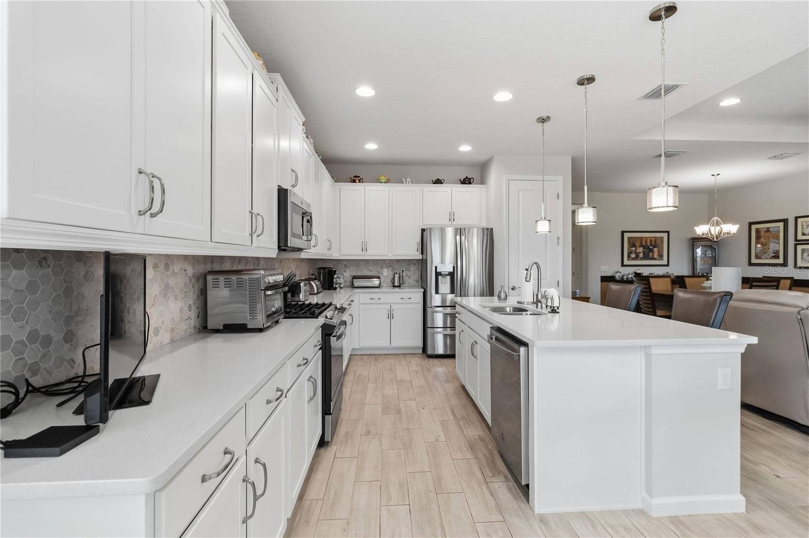 1212 VICTORIA HILLS DRIVE N, Deland, FL 32724 1212 VICTORIA HILLS DRIVE N, Deland, FL 32724