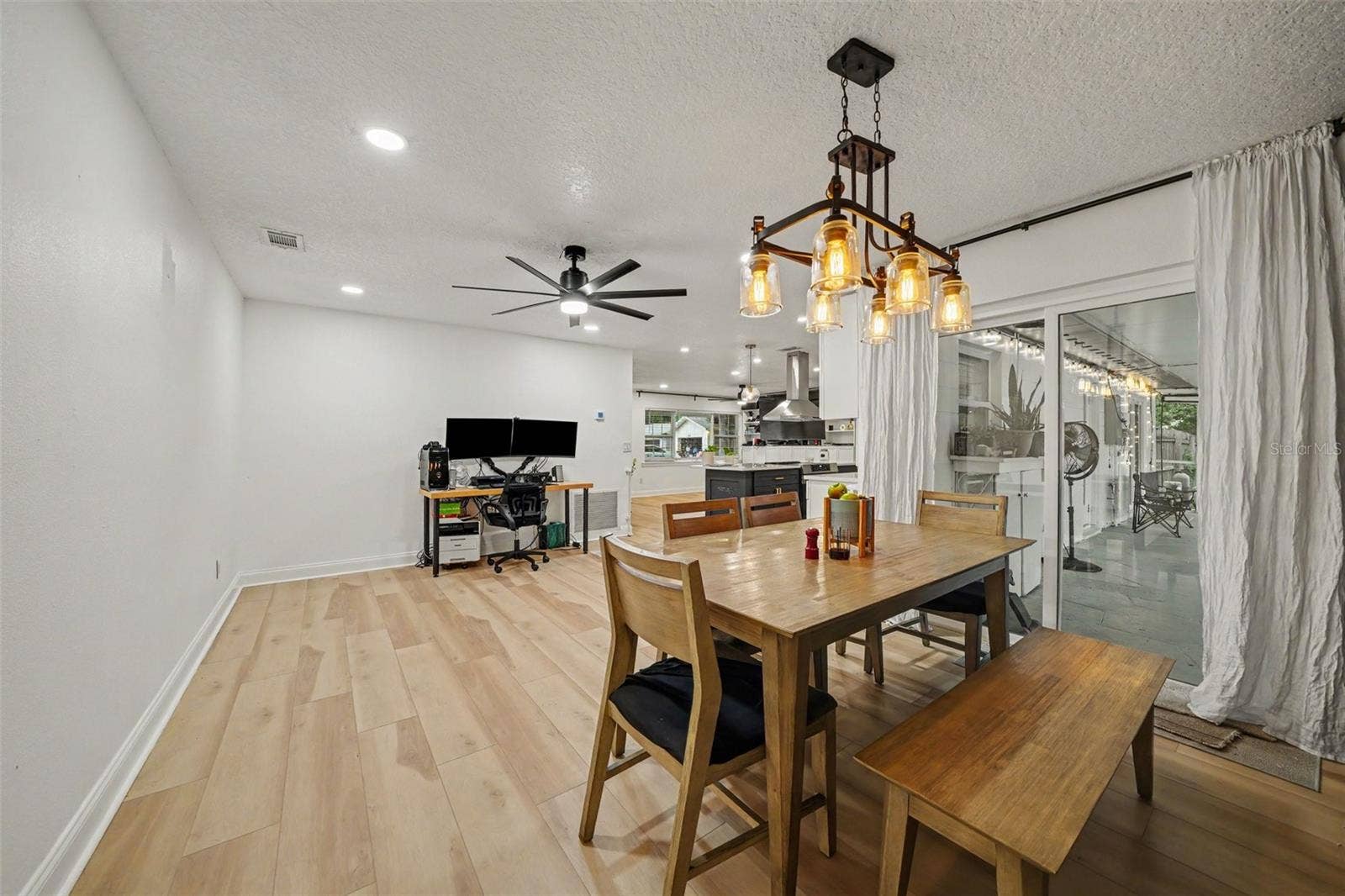 1905 BONANZA CT, Winter Park, FL 32792 1905 BONANZA CT, Winter Park, FL 32792