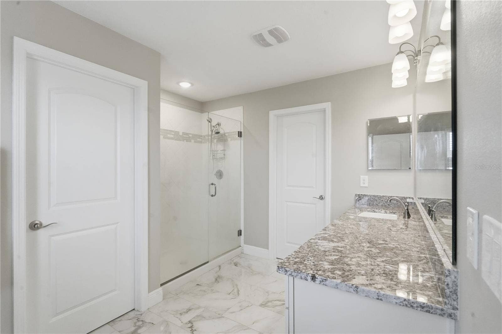 31707 BROADWATER AVENUE, Leesburg, FL 34748 31707 BROADWATER AVENUE, Leesburg, FL 34748