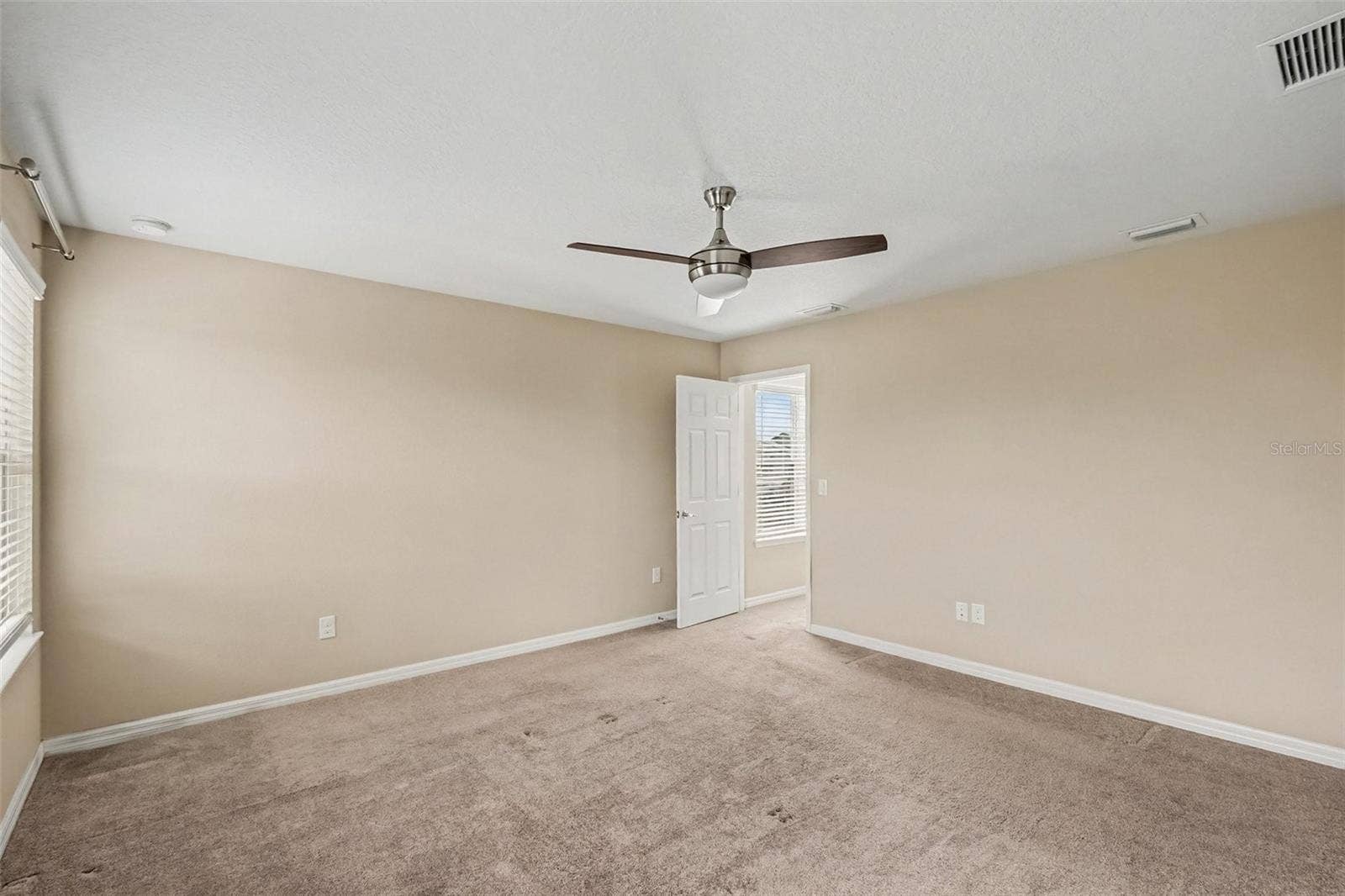 5117 LEVANA STREET, Palmetto, FL 34221 5117 LEVANA STREET, Palmetto, FL 34221