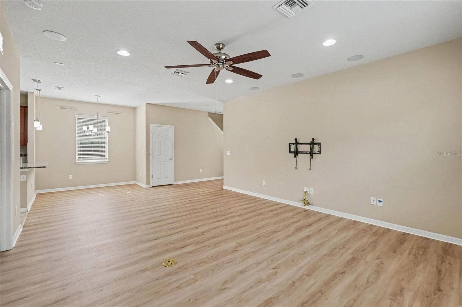5117 LEVANA STREET, Palmetto, FL 34221 5117 LEVANA STREET, Palmetto, FL 34221
