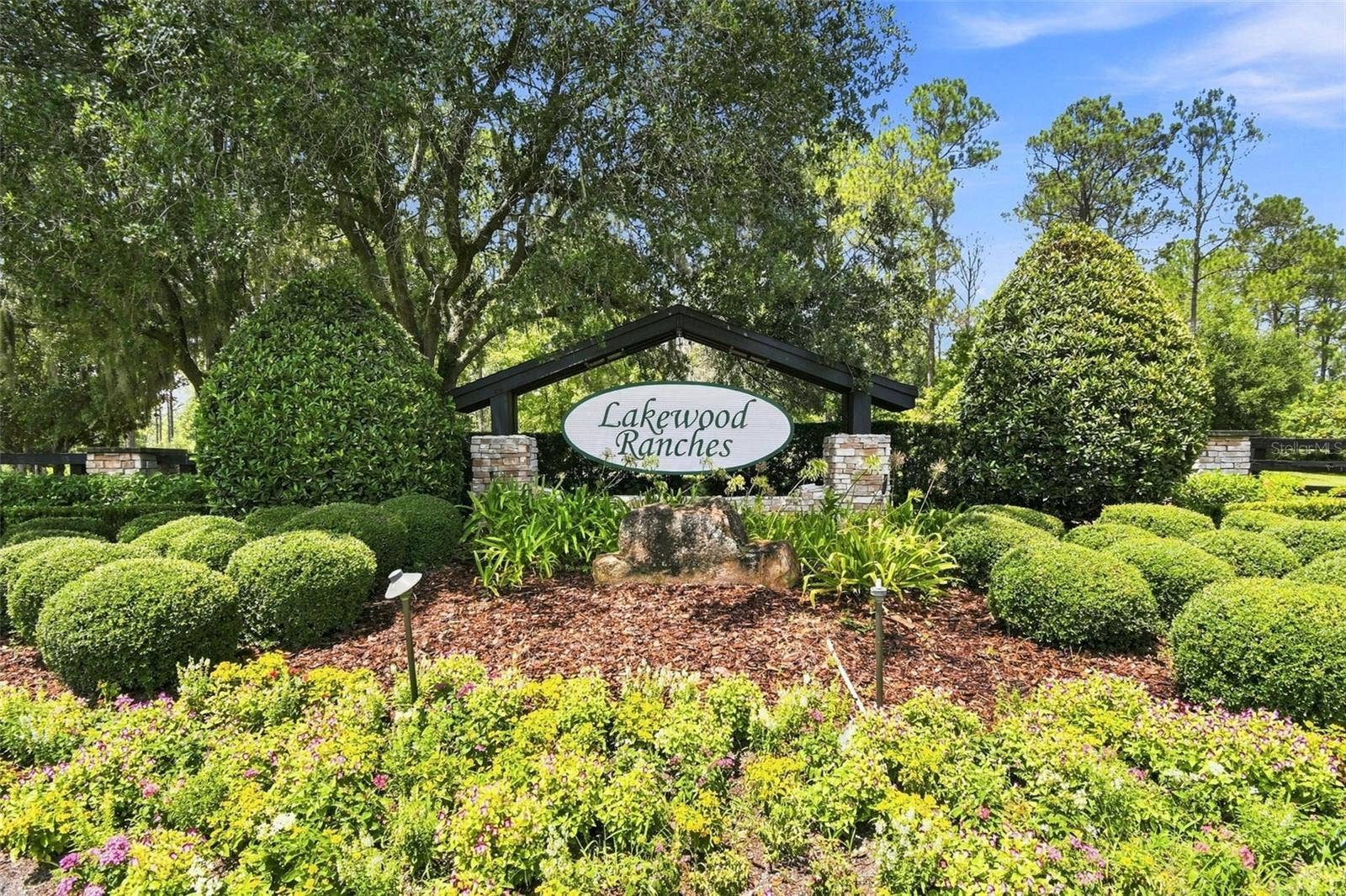 24150 GREENWOOD CROSSING, Eustis, FL 32736 Entrance to Lakewood Ranches