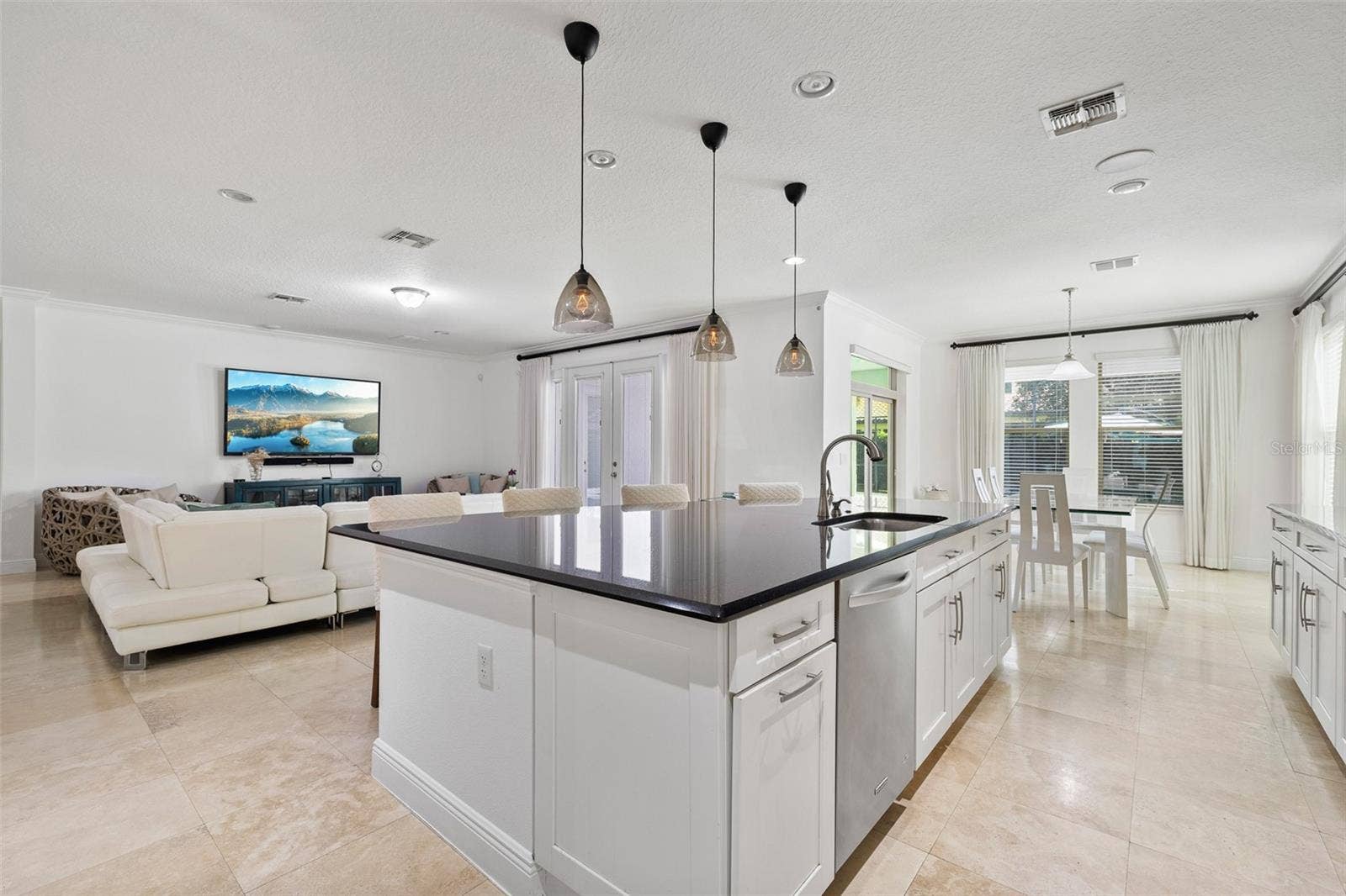 Travertine floor, Granite countertop